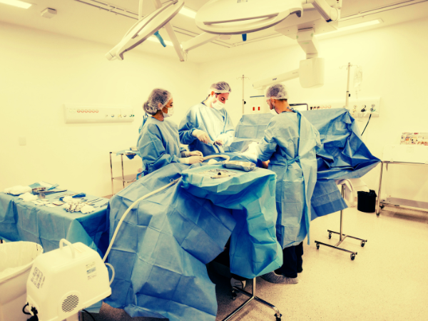 10 Key Considerations When Selecting Surgical Drapes & Gowns for Indian Hospitals
